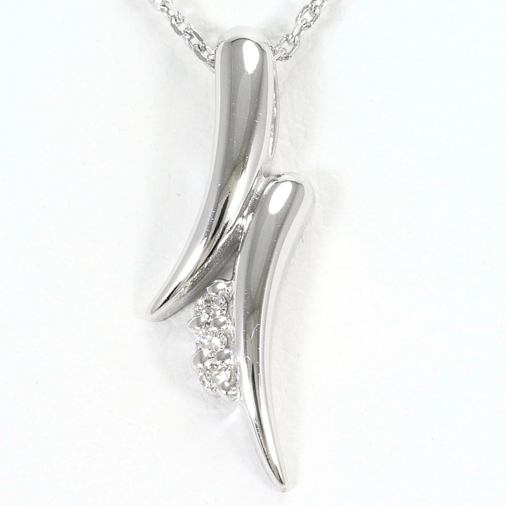 18K (18-karat white gold) necklace with diamond (no carat marking), includes ...
